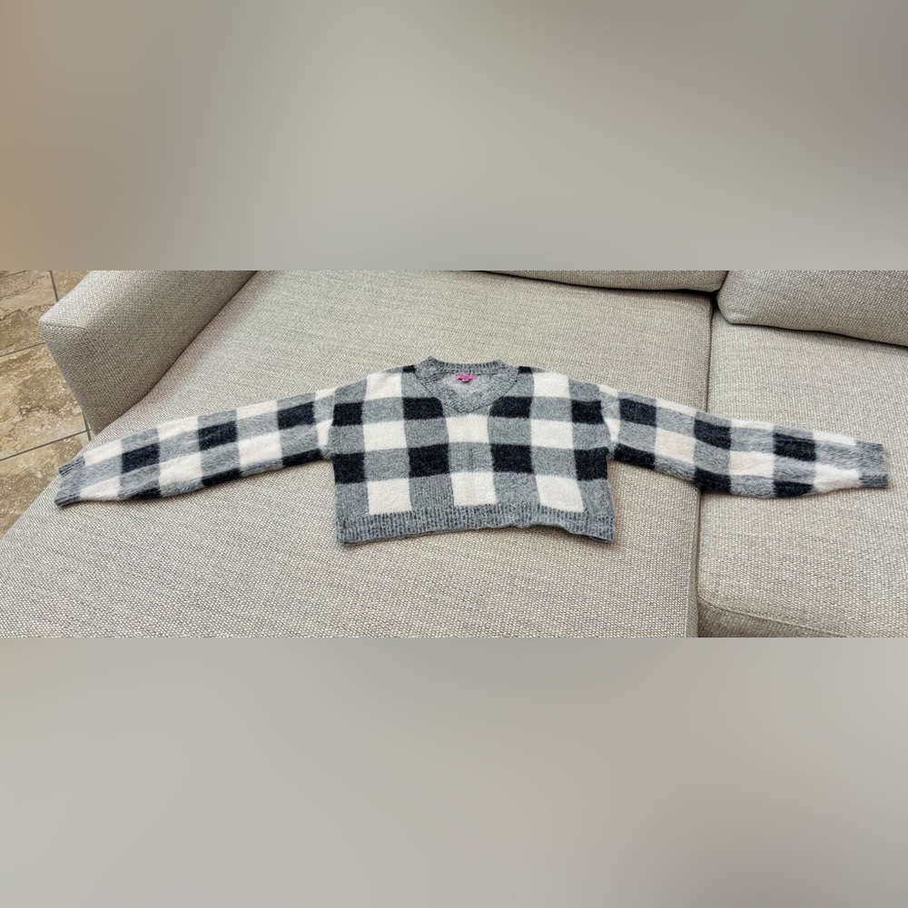 Francesca’s Crop Sweater